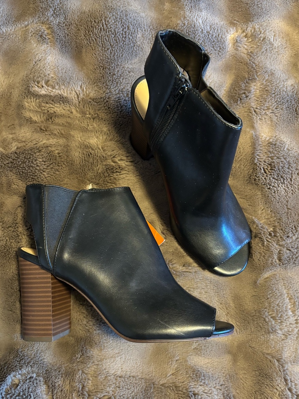 ☀️ Joe Fresh ☀️ open toe heeled booties